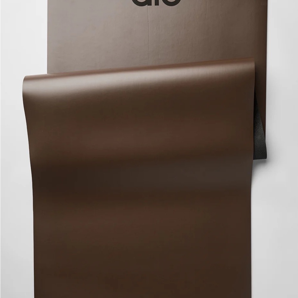 Alo Yoga Mat in Espresso